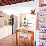 Nyaraló Cozy In With House Sea View
