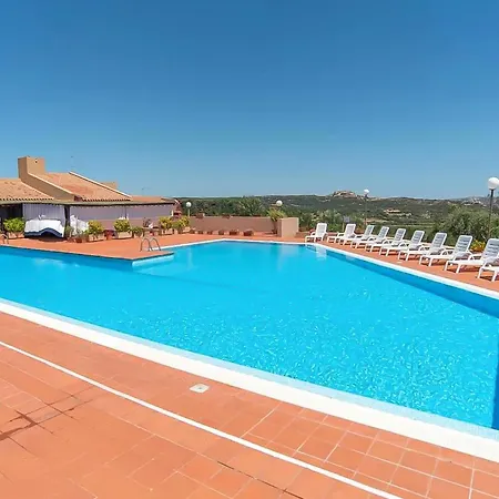 1 Bedroom Beautiful In Hébergement de vacances *