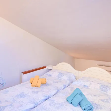 1 Bedroom Beautiful In Semesterbostad *